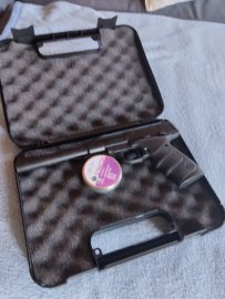 Recenze: Kufr na pistoli 30,2x22x6 - 1