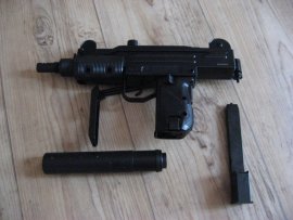 Recenze: Umarex IWI Mini UZI 4,5mm - 5