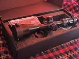Recenze: Puškohled Valiant Zephyr II 4-16x50 SF SIR FBR MOA - 1