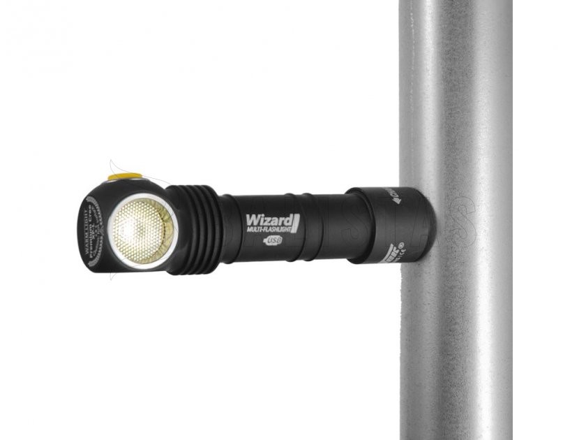 Multifunkční svítilna Armytek Wizard v3 Magnet USB XP-L