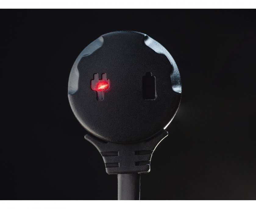 Magnetická USB nabíječka Armytek AMC-02 3.jpg