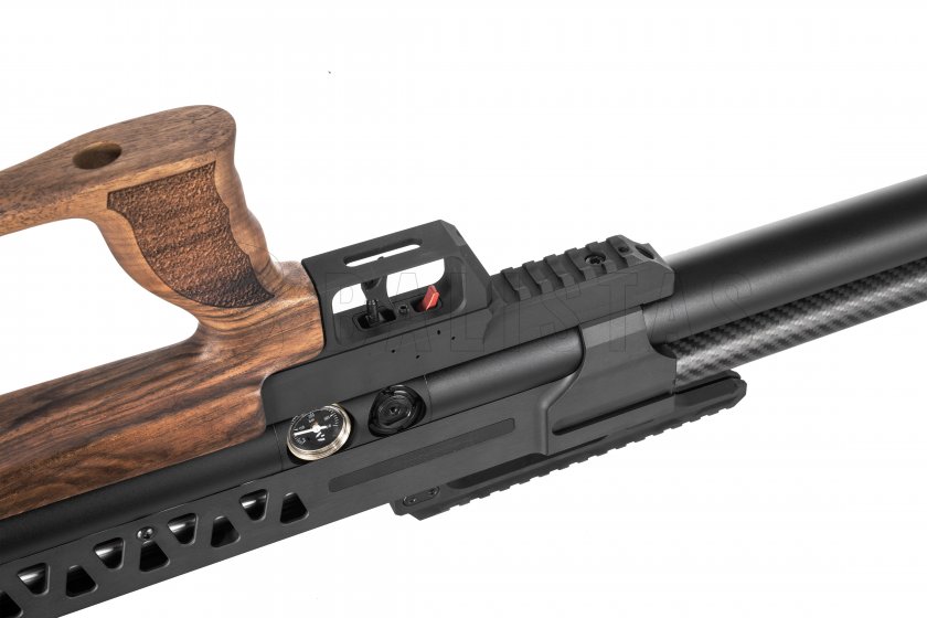 Epic ONE 700mm classic walnut1