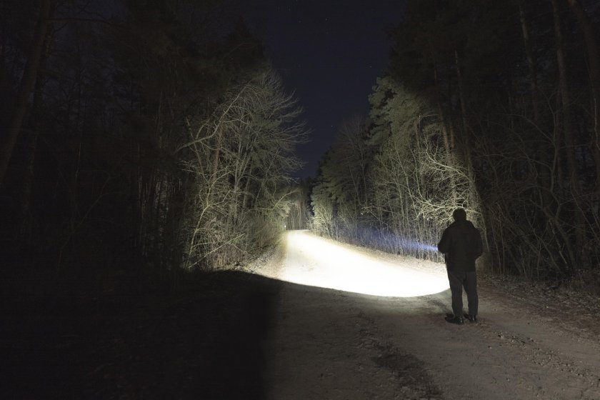 Svítilna Armytek Dobermann PRO MAX bílé světlo 06.jpg